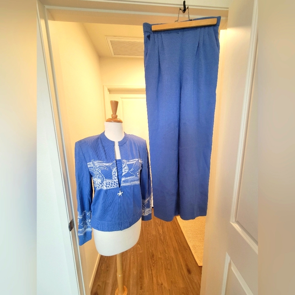 SOLD ST JOHN COLLECTION 3 Piece Set